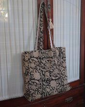 Indlæs billede til gallerivisning Quiltet taske