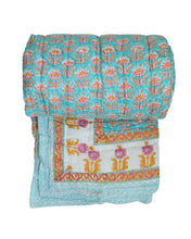 Indlæs billede til gallerivisning Sengetæppe Lilly quiltet
