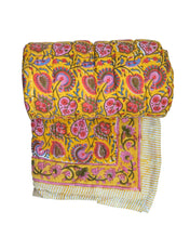 Indlæs billede til gallerivisning Sengetæppe Sally quiltet
